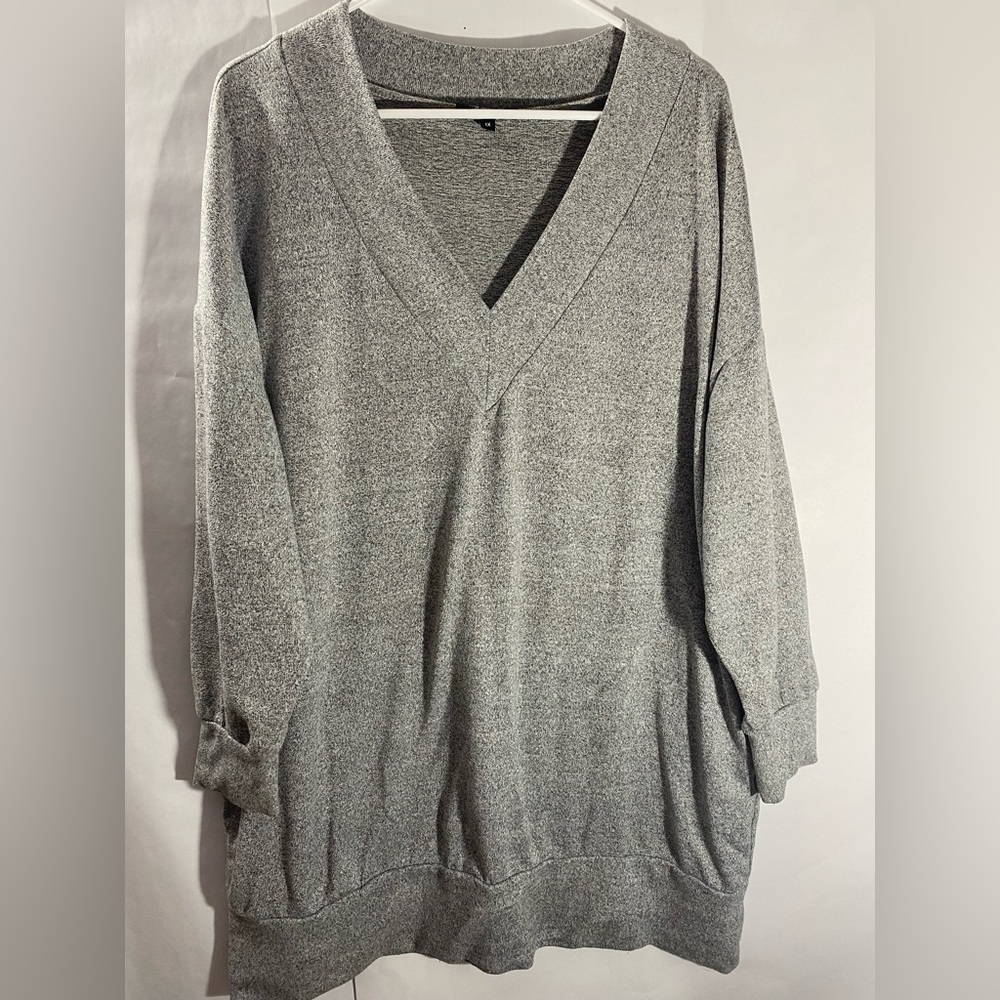 Lily Morgan Long Gray Sweater Size 1x NWOT